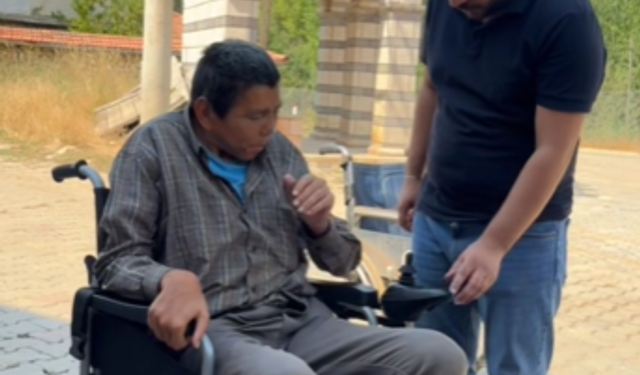 Gediz'de anlamlı destek: Akülü tekerlekli sandalye teslim edildi