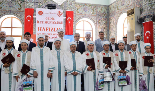 Gediz’de Hafız İcazet Merasimi duygulu anlara sahne oldu