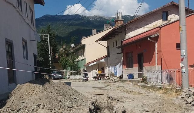 Şaphane'de çevre düzenleme ve altyapı çalışmaları sürüyor