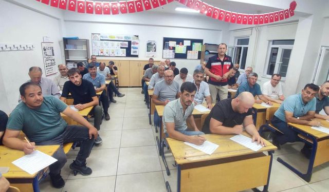 Simav'da tohum hazırlama makineleri bakım ve onarım kursu tamamlandı