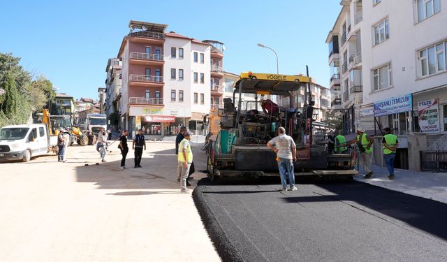 Tavşanlı’da Bir Cadde Daha Baştan Aşağı Yenileniyor
