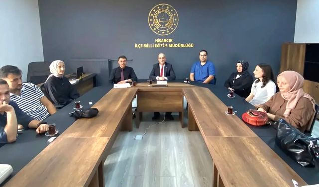 Hisarcık'ta öğretmenlerle yeni eğitim yılı toplantısı gerçekleştirildi