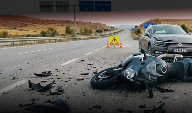 Kütahya’da kavşakta feci kaza: 1 ölü