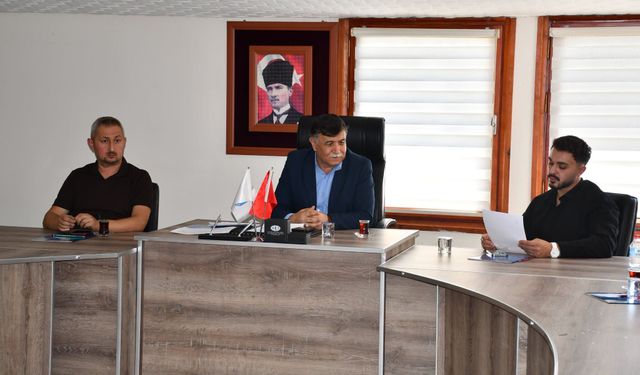 Emet Belediye Meclisi'nde gündem maddeleri masaya yatırıldı