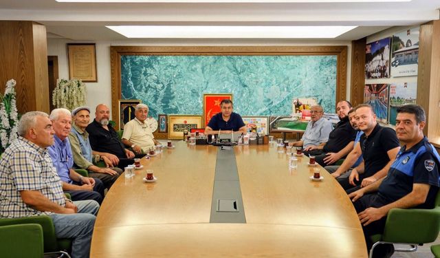 Gediz'de yeni balık sezonu başladı