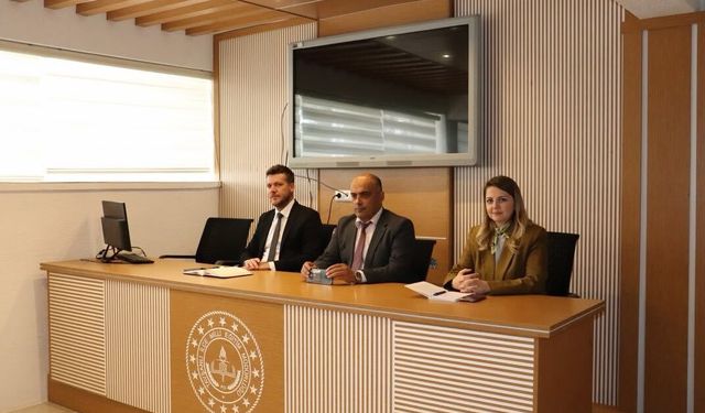 Tavşanlı'da Akademik Süreci İzleme ve Yönlendirme Komisyonu toplantısı düzenlendi