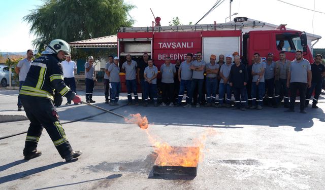 Tavşanlı'da yangın tatbikatı: Personelin acil durum müdahale becerileri test edildi
