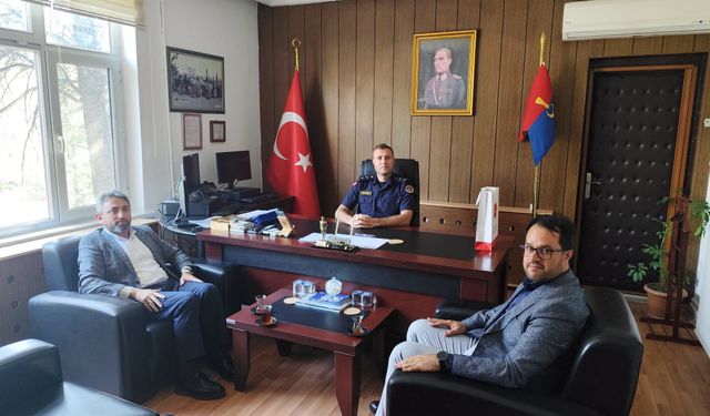 Tavşanlı Müftüsü Ceylan,  İlçe Jandarma Komutanı Bayar ile görüştü