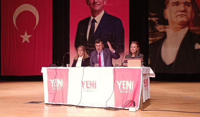 Eyüp Kahveci’den Kütahya’daki kongrede geçim sıkıntısı mesajı: “Vatandaşın yanında olmalıyız”
