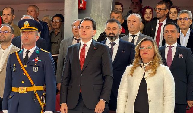 Simav’da Cumhuriyet coşkusu: “Güçlü yarınlar ortak sorumluluğumuz”