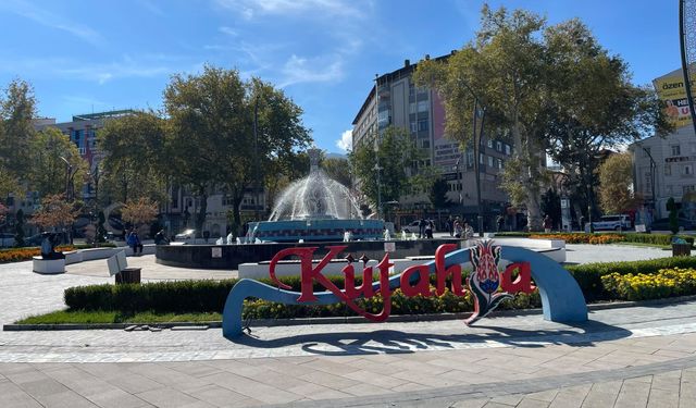 Kütahya’da Aynı Gün Dört Mevsim! Yüksek Kesimlerde Kar, Kent Merkezinde Güneş