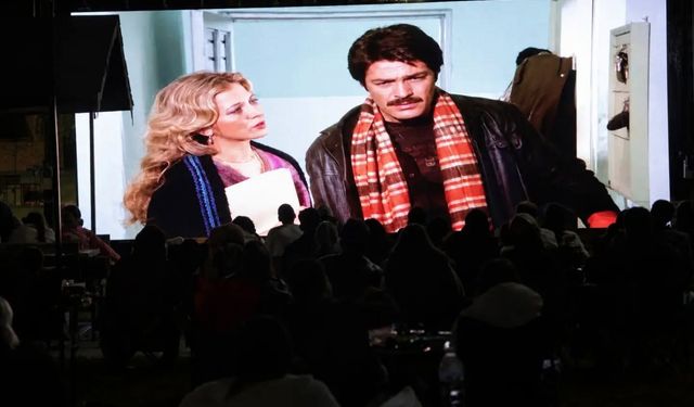 Kütahya’da Nostalji Dolu Gece! Maltepe Parkı’nda Sinema Keyfi