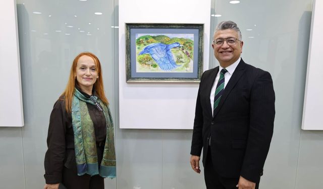 Kütahya’da “Sonsuzluğa Süzülüş: Kuşlar” sergisi sanatseverlerle buluştu
