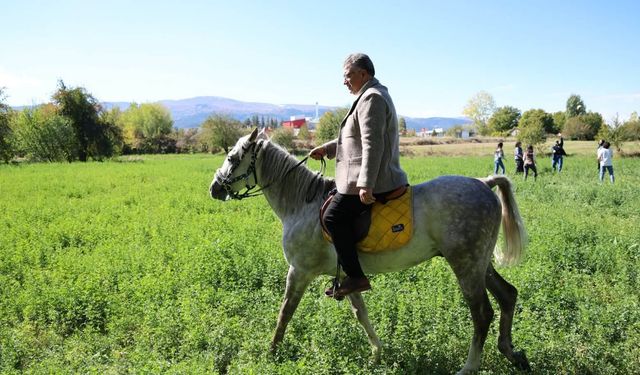 Kütahya’da bu kez atlı sporlar konuşuldu! Rektör Kızıltoprak etkinlikte