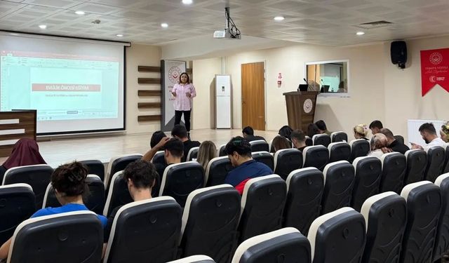 Kütahya’da 11 genç çift evlilik yolunda eğitime katıldı