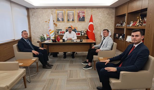 Gediz Ülkü Ocakları Başkanı Türk'ten, Başkan Akel'e ziyaret