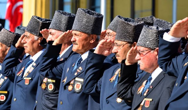 Cumhurbaşkanı Erdoğan İmzaladı! 5 Şehit ve Gazinin Mirasçılarına İstiklal Madalyası Verilecek