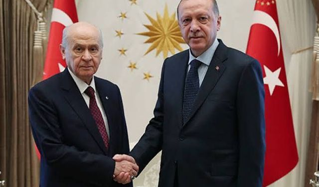Cumhurbaşkanı Erdoğan ile Bahçeli Beştepe'de Görüşecek! Gözler Kritik Zirveye Çevrildi