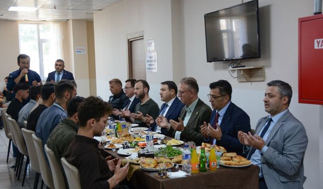 Kütahya Valisi Musa Işın’dan üniversite öğrencilerine: “Biz sizlere güveniyoruz”