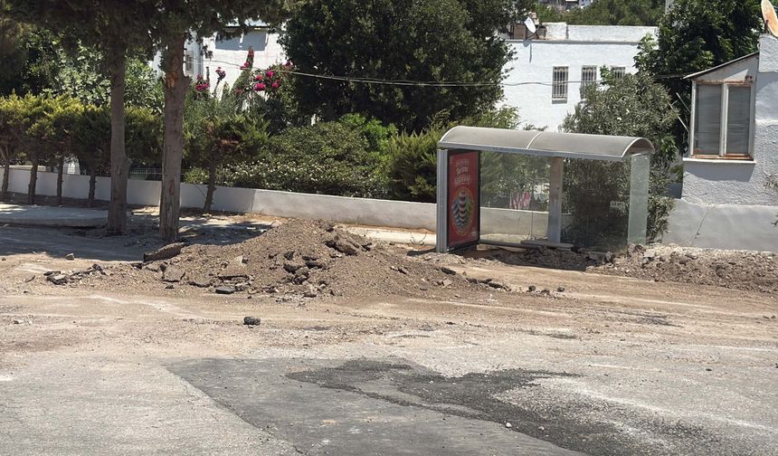 Bodrum’da Patlayan Su Hattı Trafiği Felç Etti