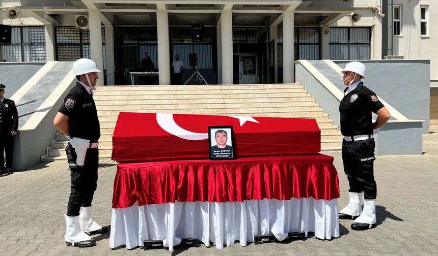 Denizli'de kalp krizinden ölen polis memuru için görev yaptığı Aydın'da tören