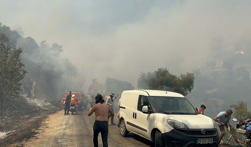 Tarım Arazisinde Çıkan Yangın Büyüyor