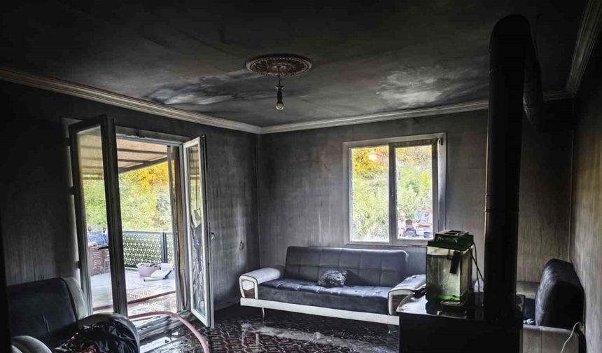 Bilecik’te ev yangını korkuttu