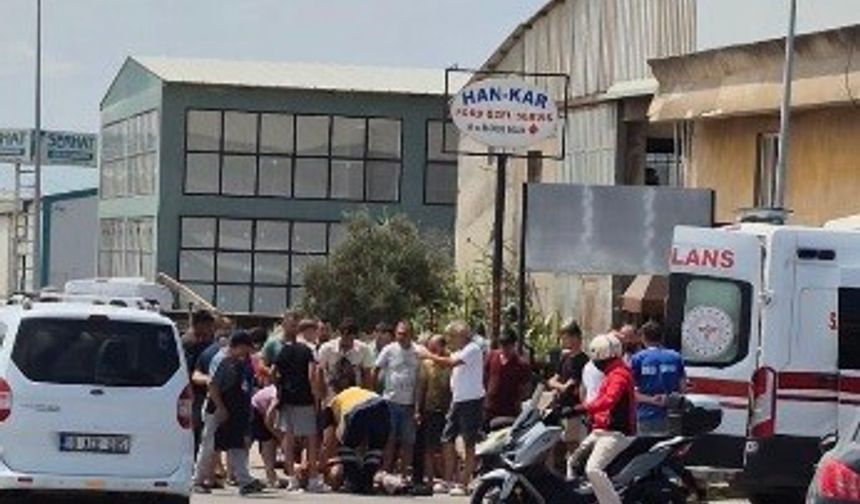 Kavşakta otomobil ile motorlu bisiklet çarpıştı: 2 yaralı