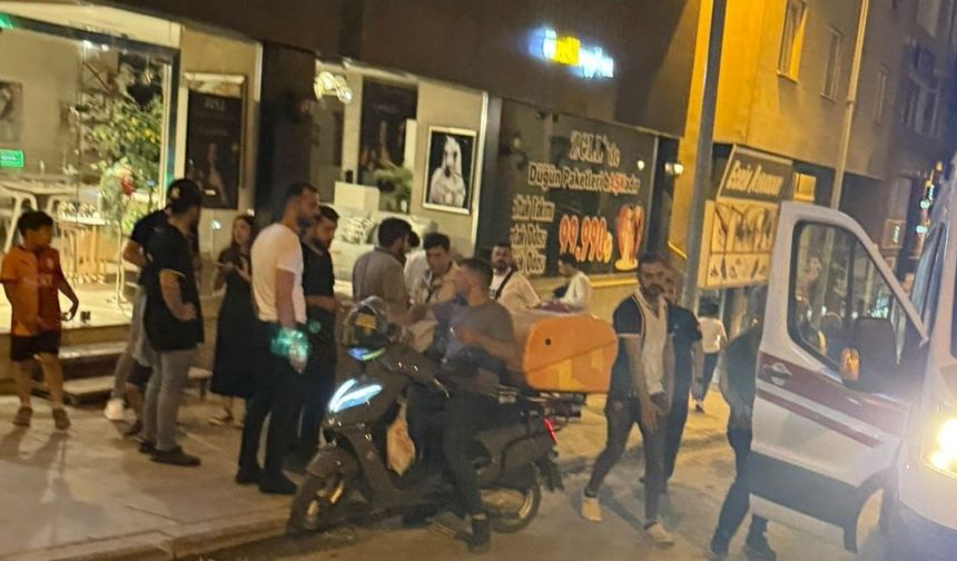 Kontrolden Çıkan Motosiklet Duvara Saplandı