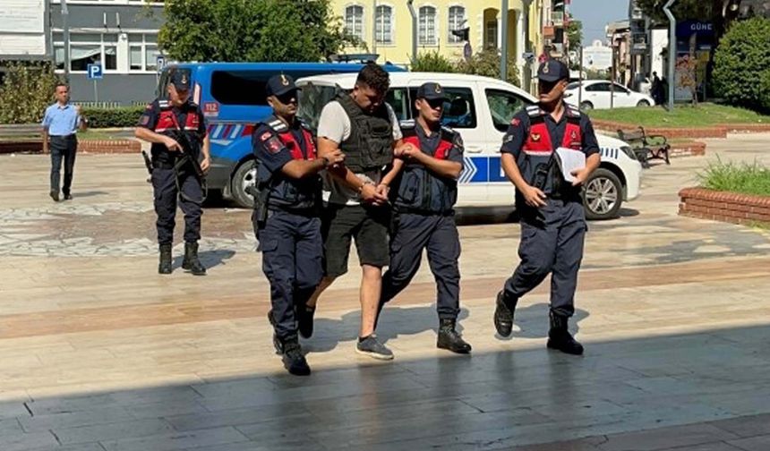 Motosikletlinin öldüğü kazada, kaçan kamyonet sürücüsü yakalandı (2)