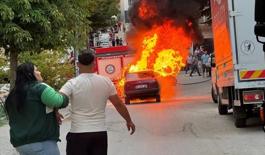Dört yıllık birikimi ile aldığı, 1 defa kullandığı aracı 30 dakikada yandı