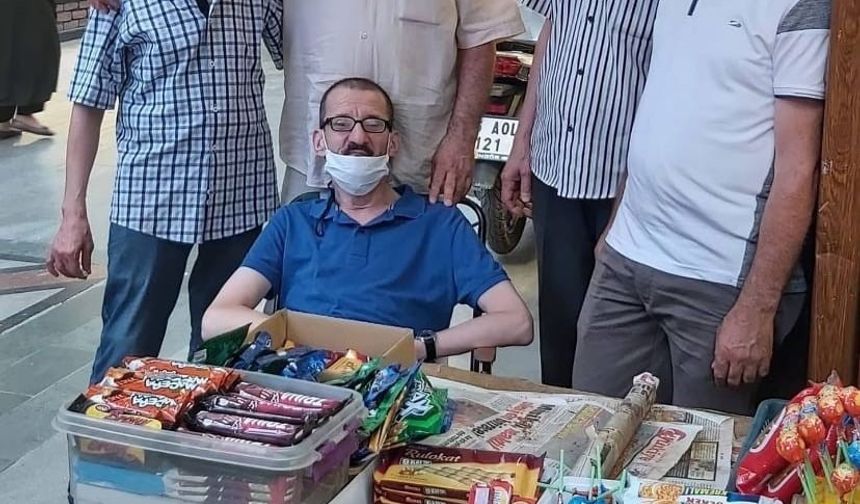 Vicdansız Hırsızlık: Engelli Satıcının Parasını Çaldılar