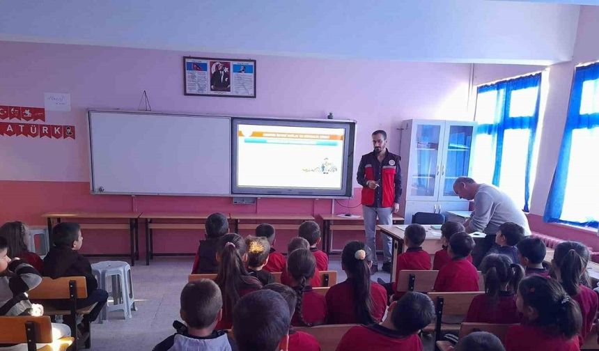 Acil durumlara hazırlık: Sandıklı’da ilk yardım dersi