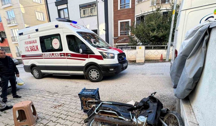 Bilecik’te ticari araç ile motosiklet çarpıştı; 1 yaralı