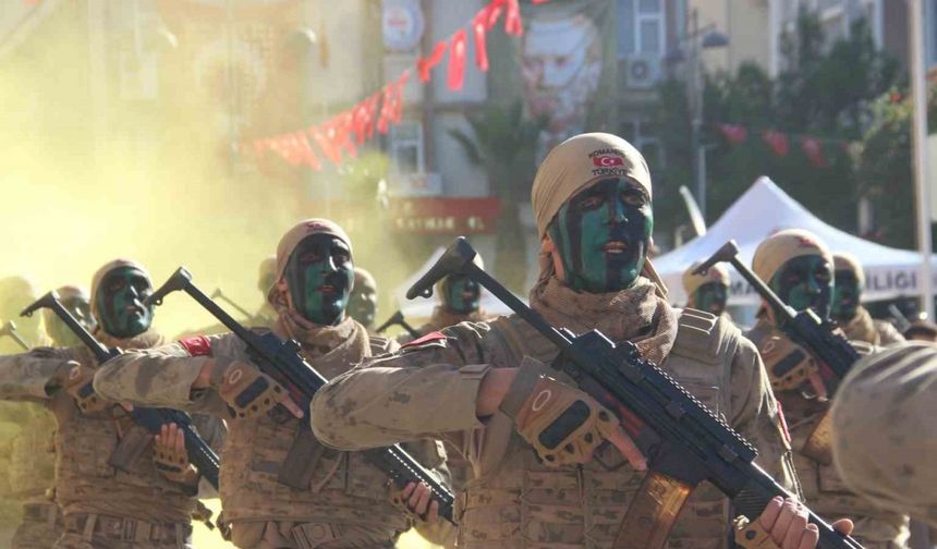 Disiplin ve güç bir arada: Jandarmadan nefes kesen anlar