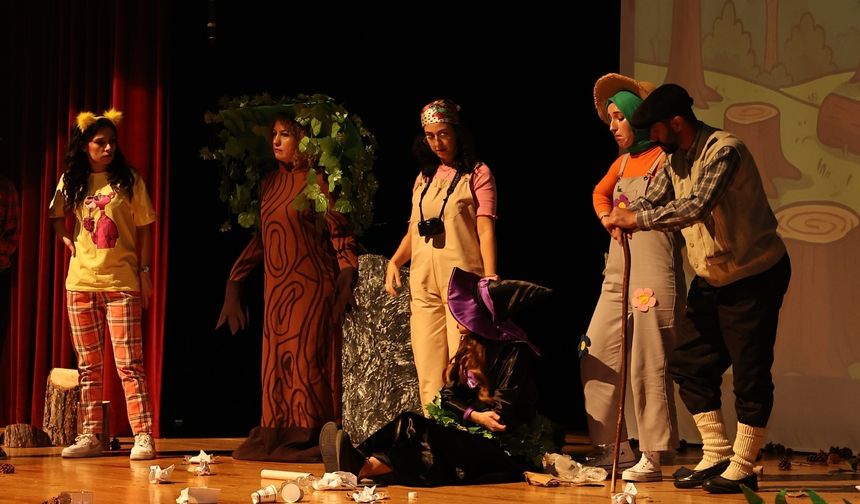 Kütahya Belediyesi’nden Miniklere Sürpriz