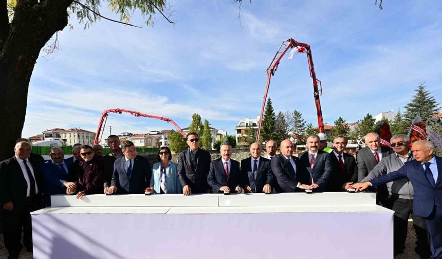 Yaşlı bakım ve rehabilitasyon merkezi için ilk kazma vuruldu