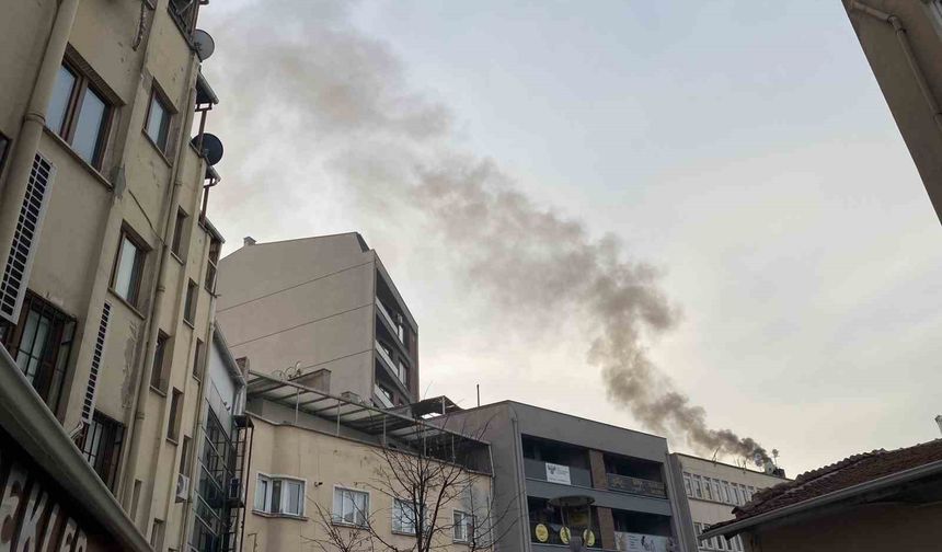 Kömür Kazanlarından Yükselen Duman Vatandaşı Endişelendirdi