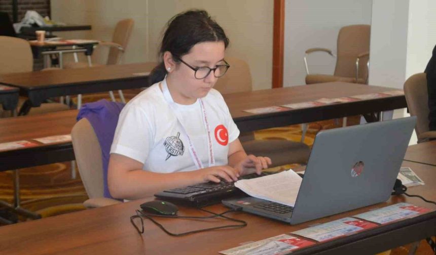 Türkiye Uluslararası Klavye Yarışında Dünya Şampiyonu Oldu