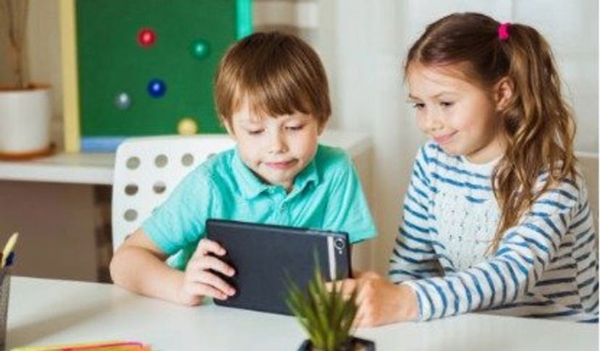 Akran zorbalığına karşı yeni dönem başlıyor: Çocuklar tek tuşla yardım isteyebilecek