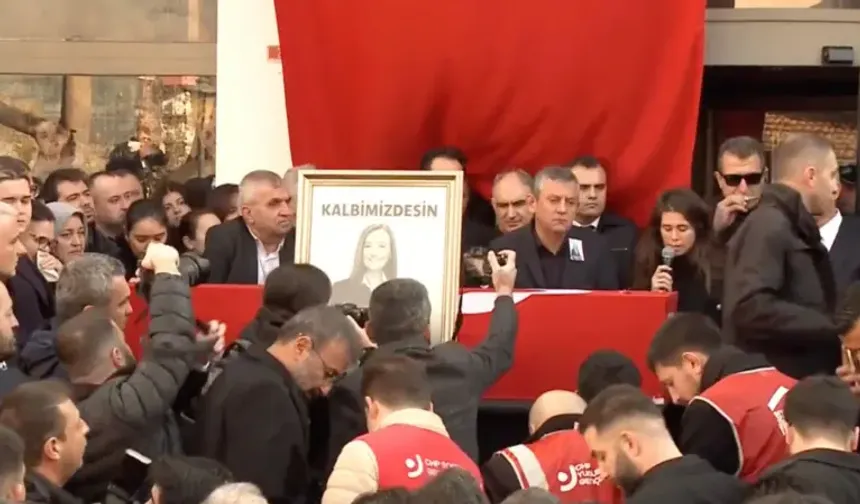 Manisa Yasta: Gülşah Durbay’a Şehzadeler Belediyesi Önünde Gözyaşlarıyla Veda