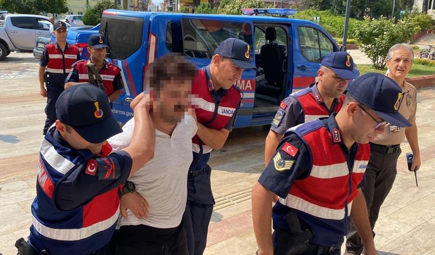 Eşinin boğazını keserek katleden koca yeniden serbest kaldı