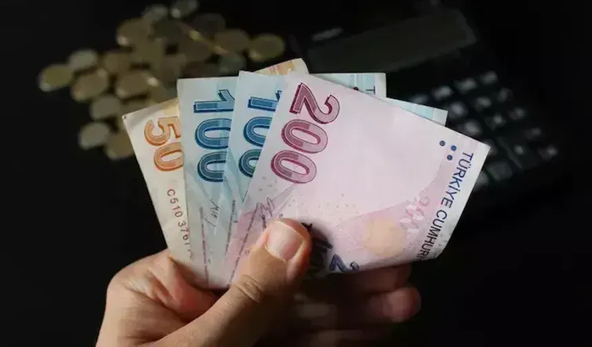 DİSK 2026 Asgari Ücret Talebini Açıkladı: “Asgari Ücret Yılda En Az İki Kez Artmalı”