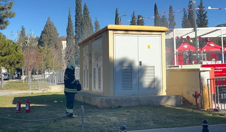 Elektrik trafosundan yükselen dumanlar korkuttu