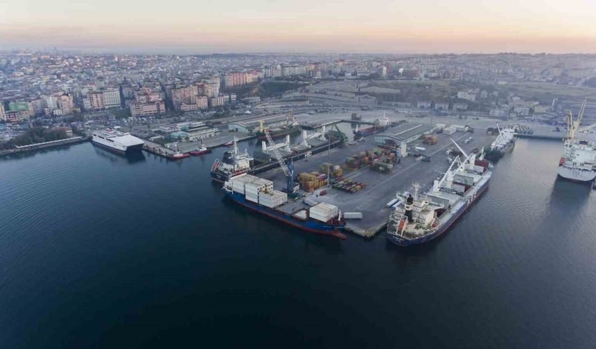 Bandırma Limanı’ndan rekor yıl: dış ticarette 2,2 milyar dolar