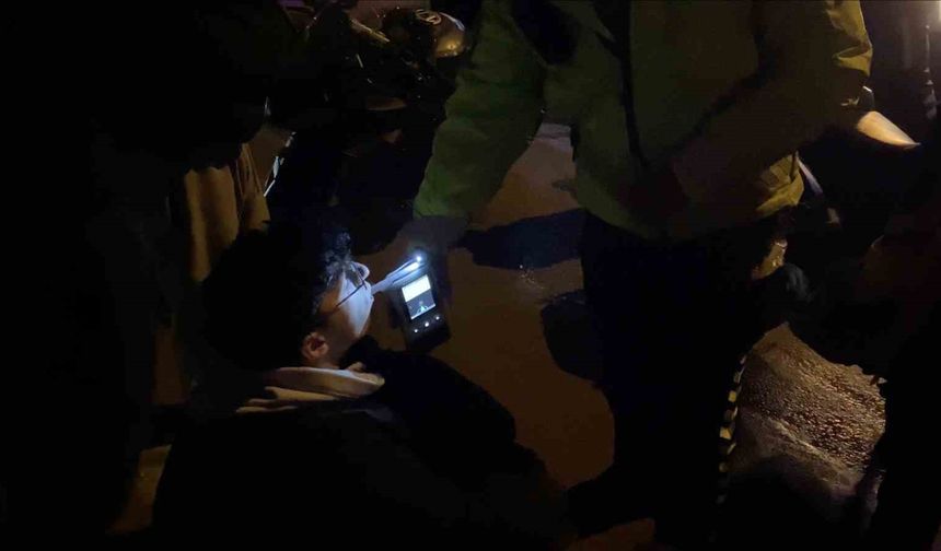 Trafik Kazası: Otomobil ile Motosiklet Çarpıştı, 2 Yaralı