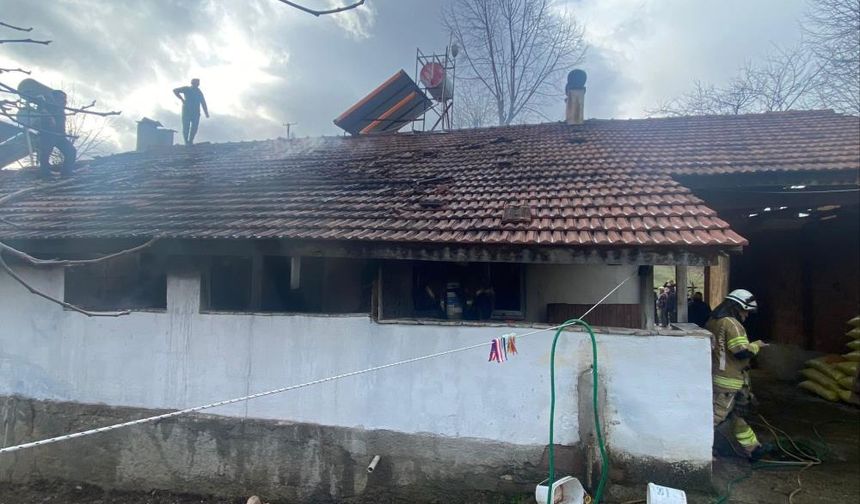 Yalnız yaşayan adamın evi kül oldu