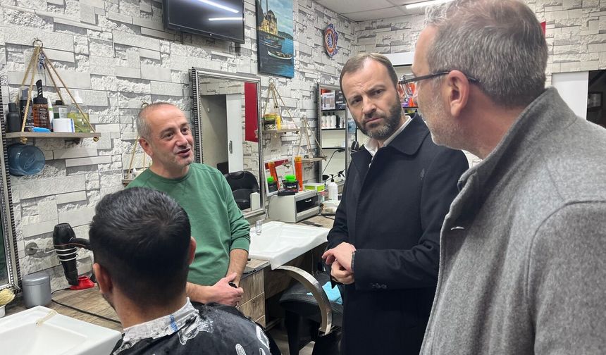 AK Parti Kütahya’dan sahada esnaf buluşması