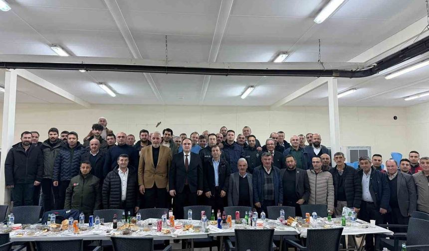 Aslanapa’da dayanışma iftarı: Muhtarlar bir arada
