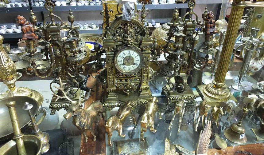 Balıkesir'de 146 yıllık tarihi saat görücüye çıktı